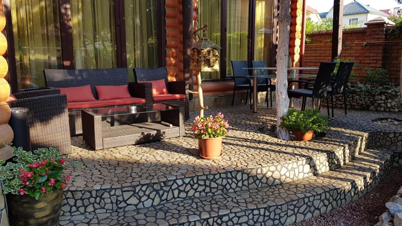 Luxury Villa With Pool And Sauna Çernivtsi Dış mekan fotoğraf