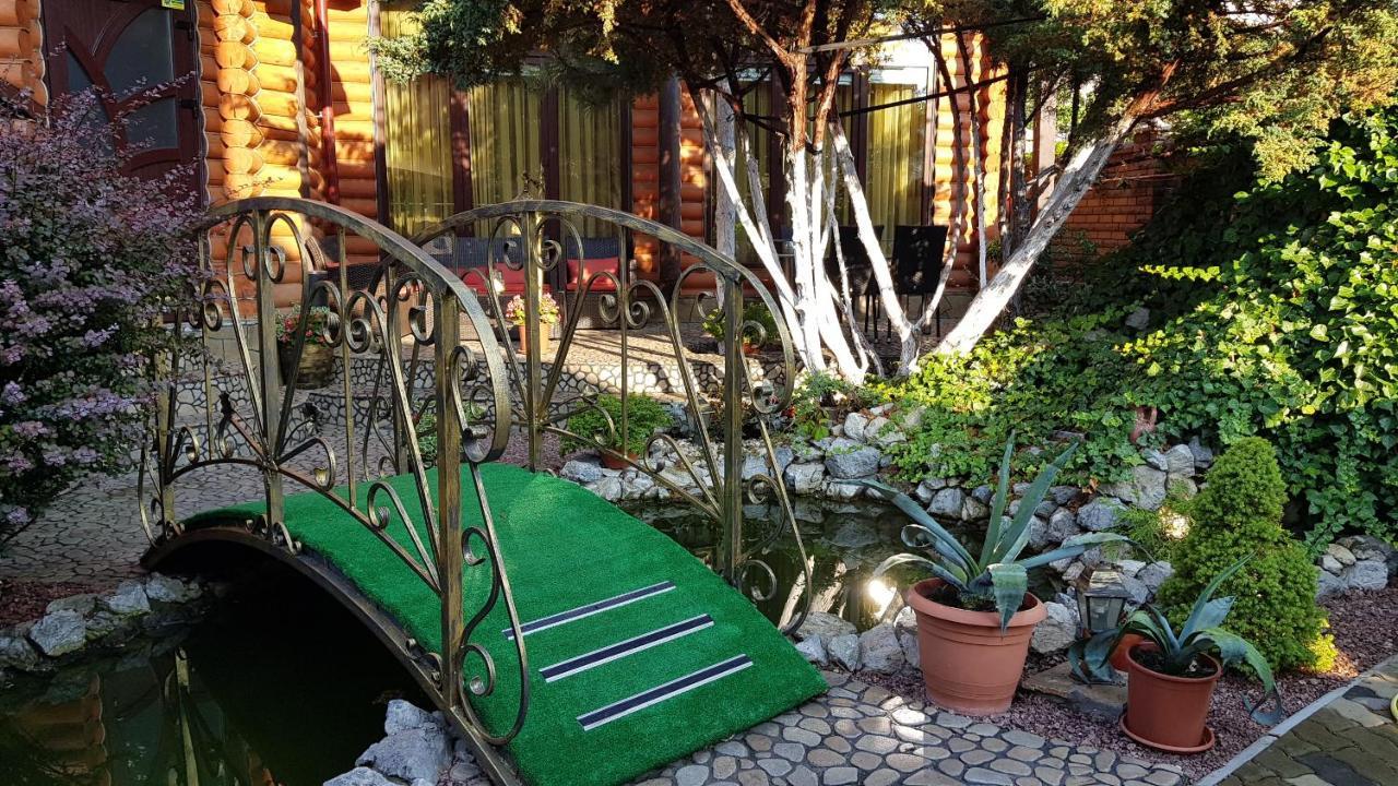 Luxury Villa With Pool And Sauna Çernivtsi Dış mekan fotoğraf