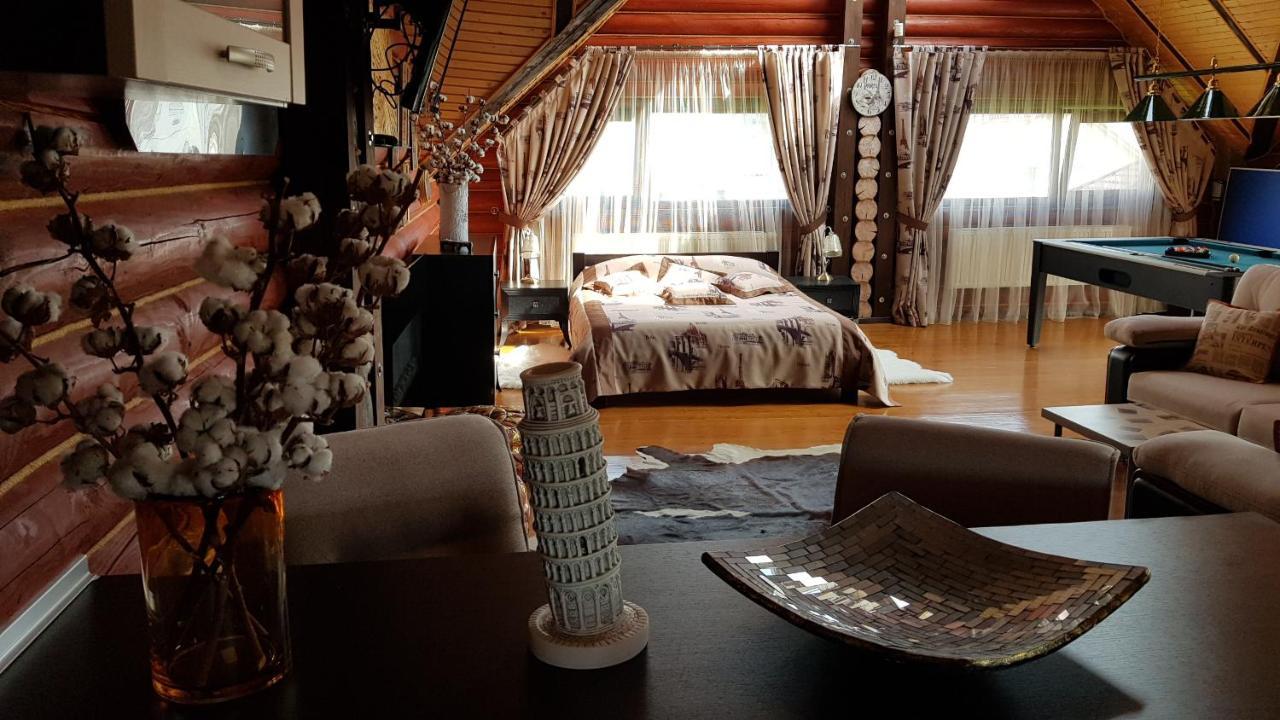 Luxury Villa With Pool And Sauna Çernivtsi Dış mekan fotoğraf