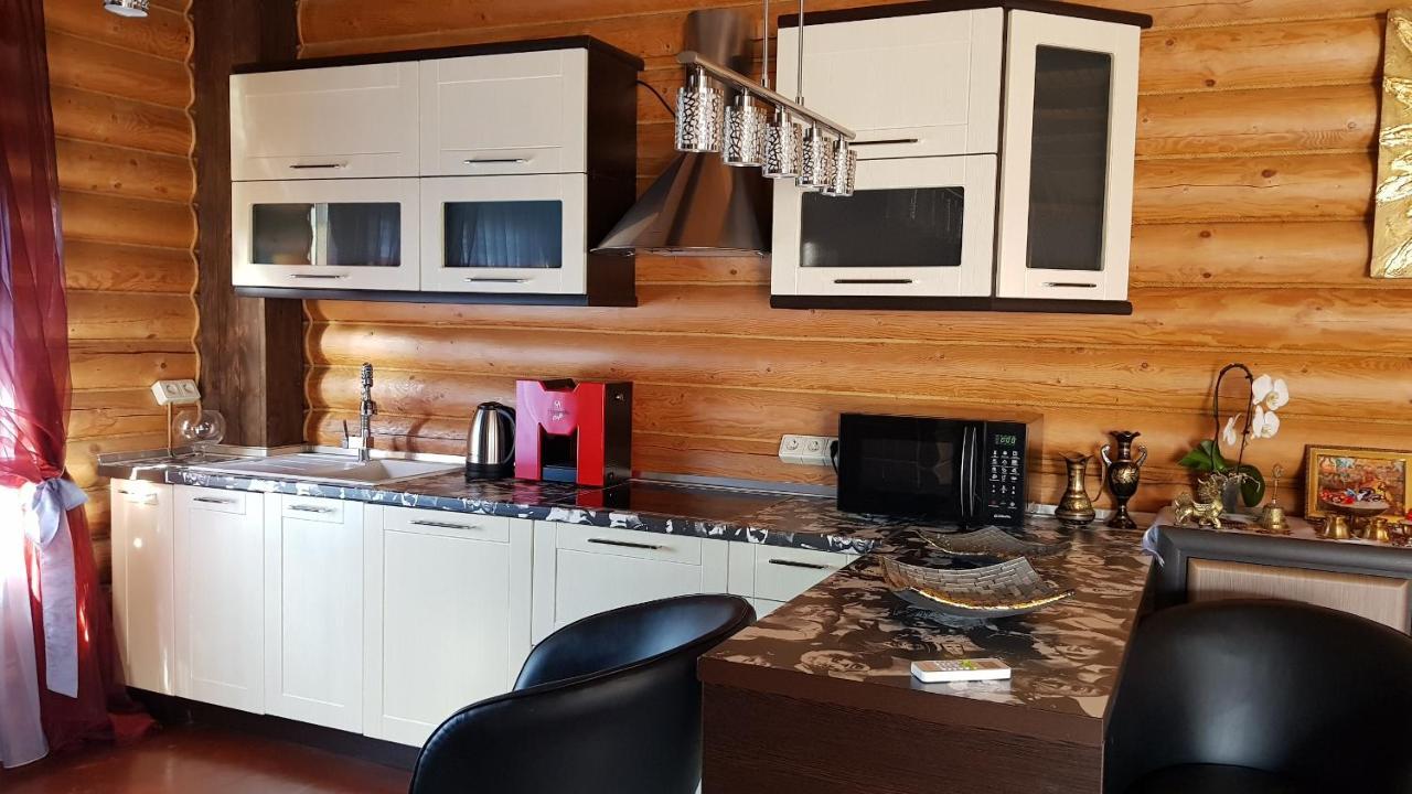 Luxury Villa With Pool And Sauna Çernivtsi Dış mekan fotoğraf