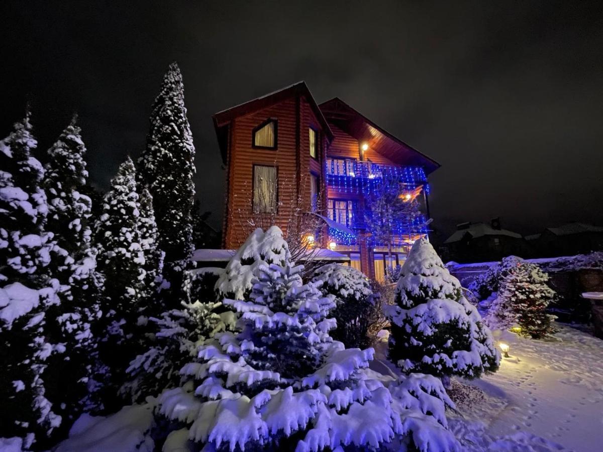 Luxury Villa With Pool And Sauna Çernivtsi Dış mekan fotoğraf